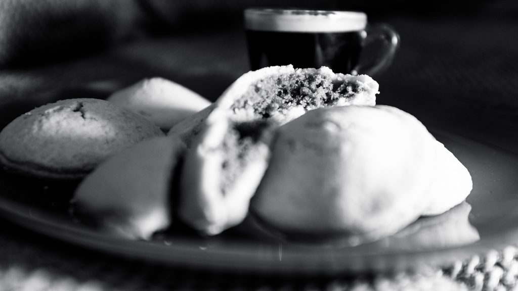 Tag 140 - Adventszeit // "Wenn uns bewusst wird, dass die Zeit, die wir uns für einen anderen Menschen nehmen, das Kostbarste ist, was wir schenken können, haben wir den Sinn der Weihnacht verstanden." - Roswitha Bloch