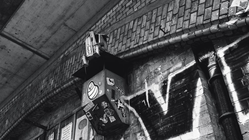 Tag 171 - Streetart Häuschen // „Kunst wäscht den Staub des Alltags von der Seele.“ - Pablo Picasso